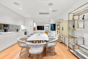 Luxurious 3-Story Terrace in Potts Point